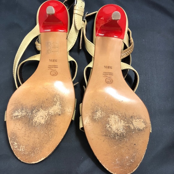 Alexander McQueen sling back heel - Picture 3 of 5